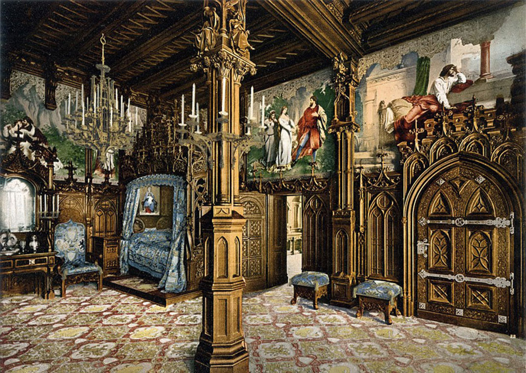 neuschwanstein-castle-bedroom