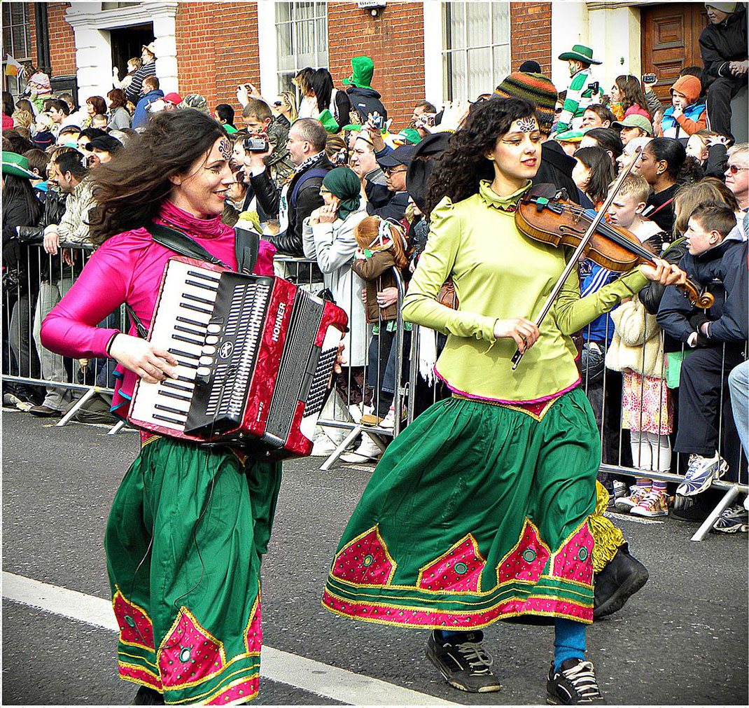 Chapeau De Cowboy Vert Pour La Saint Patrick - Décoratif Et Festif, En Polyester - Accessoire Fête Irlandaise
