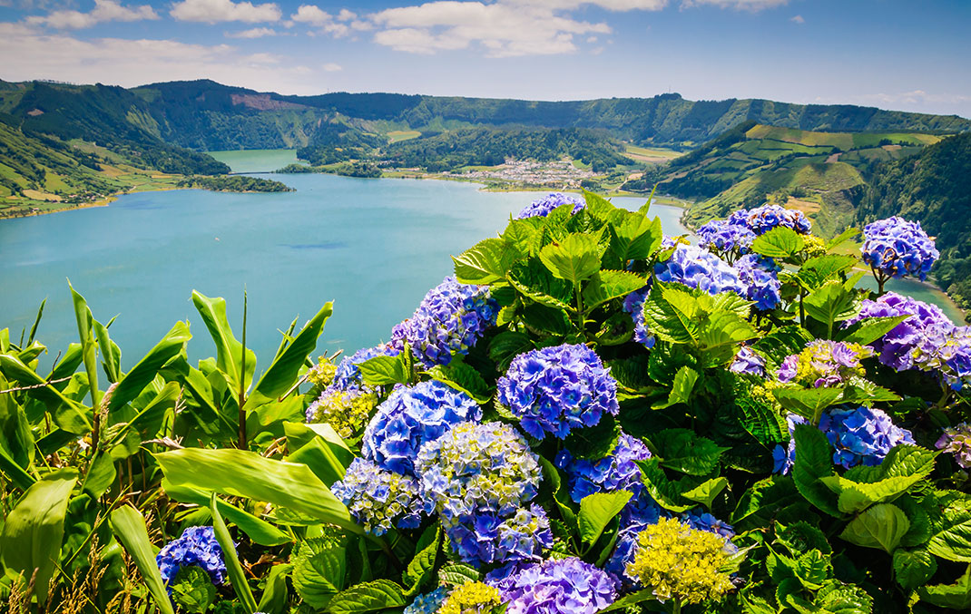 Les Açores au Portugal via Shutterstock
