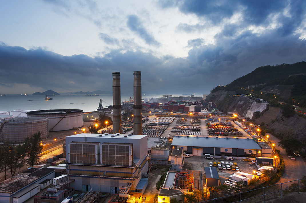 Une centrale électrique via Shutterstock