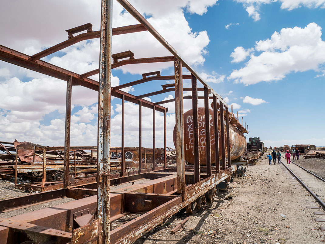 Un cimetière de trains en Bolivie via Shutterstock