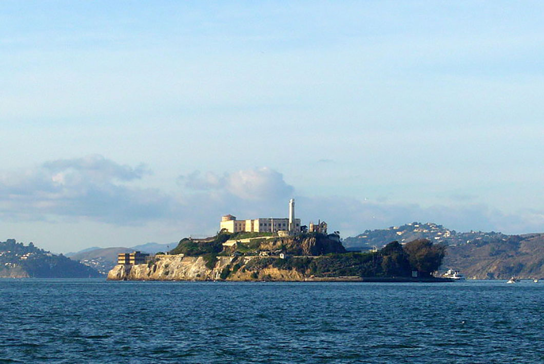 6 faits méconnus sur la mythique prison d’Alcatraz (Vidéo 10mn) ! Par Andy Rakotondrabe Alcatraz-pier