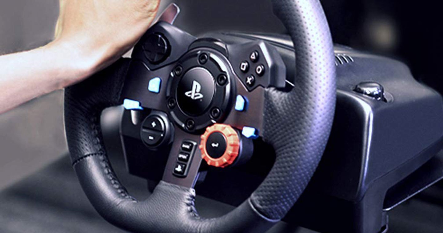 Which one take social Profitez de vraies sensations de conduite avec ce volant compatible avec la  PS4