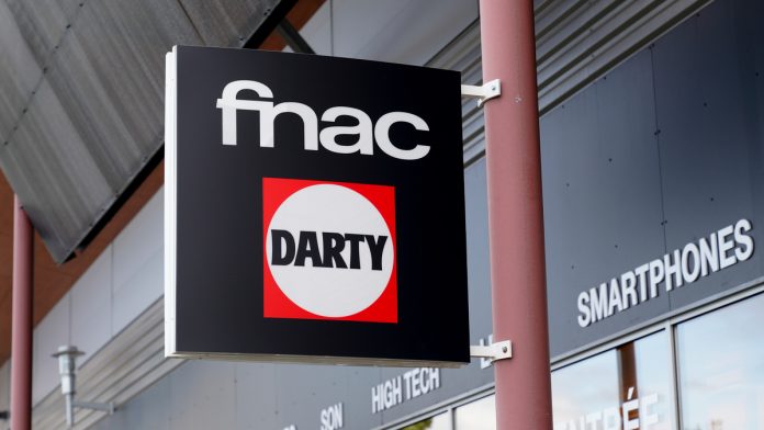 L'ouverture Des Magasins Fnac-Darty Pendant Le Confinement Suscite La ...