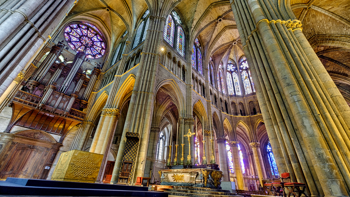 Visitez la cathédrale de Reims, cette merveille architecturale ...