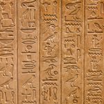 une-hieroglyphes-egypte