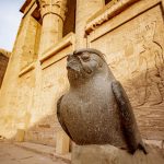 temple-egypte-faucon