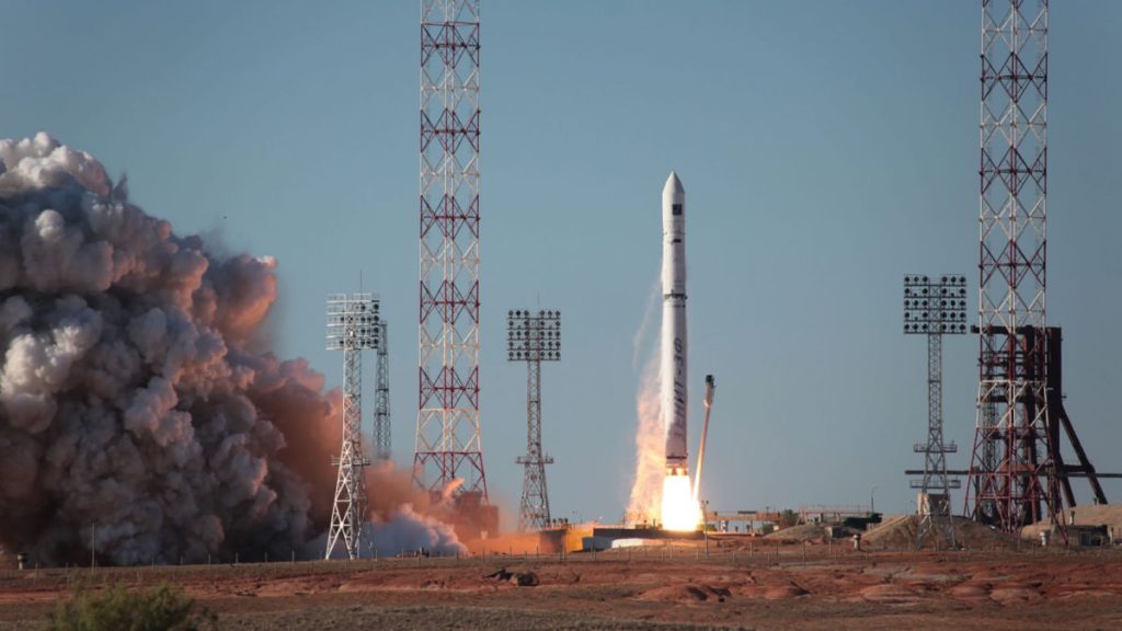 satellite lancement