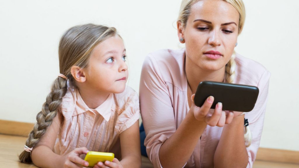 parent enfant smartphone