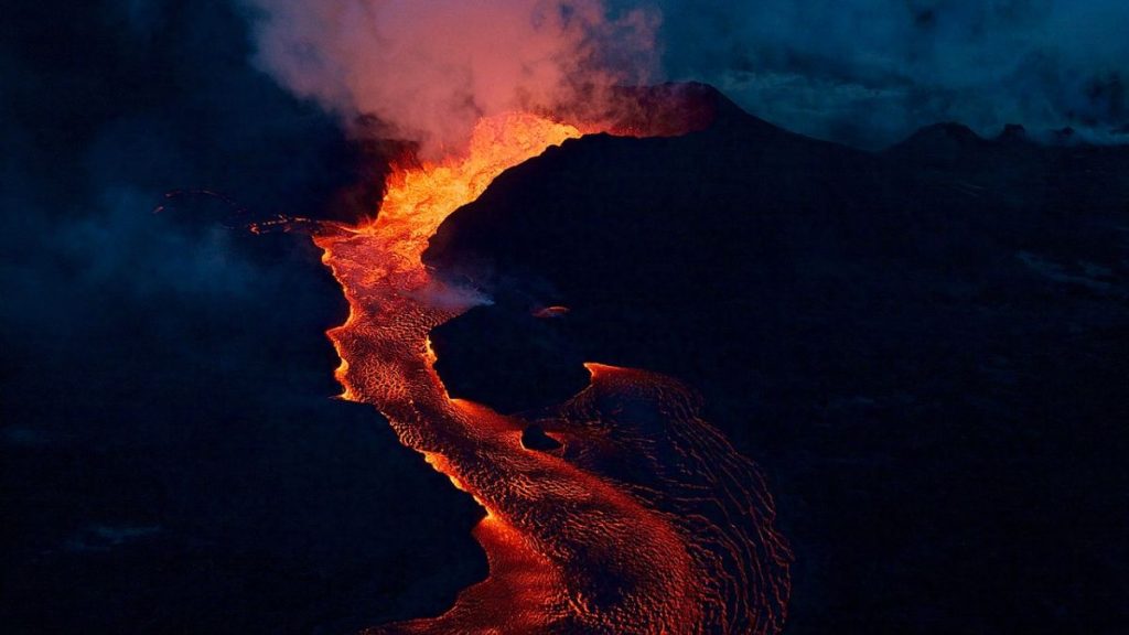 volcan lave