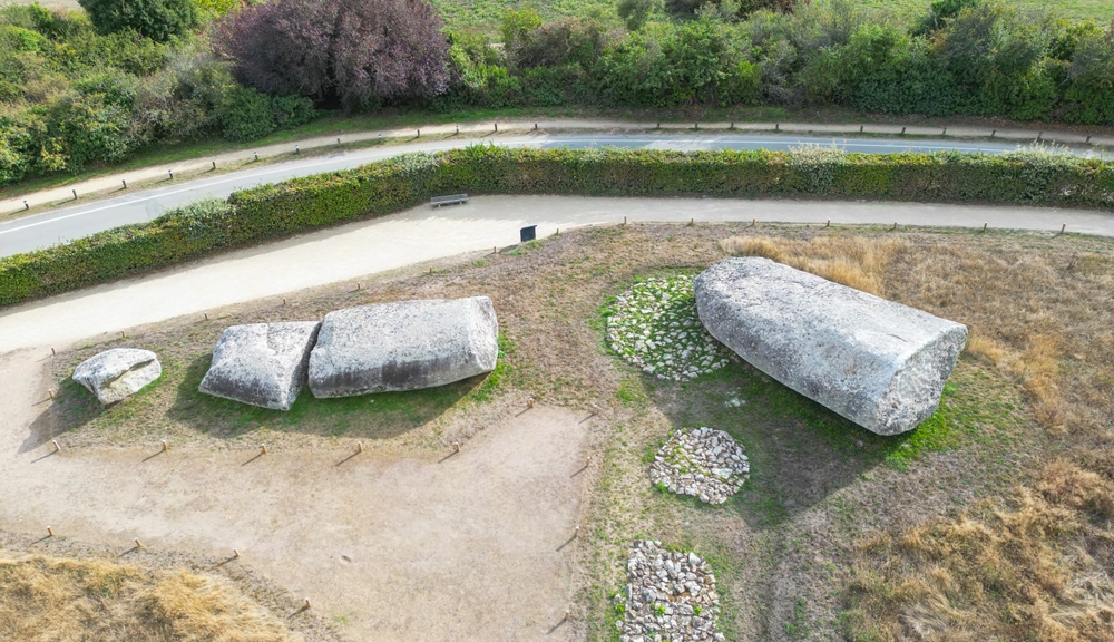 Grand Menhir Brisé