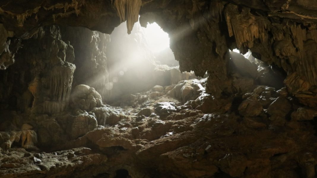 Une capsule temporelle vieille de 7 000 ans découverte dans une grotte ...