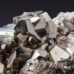 supraconducteur minéral