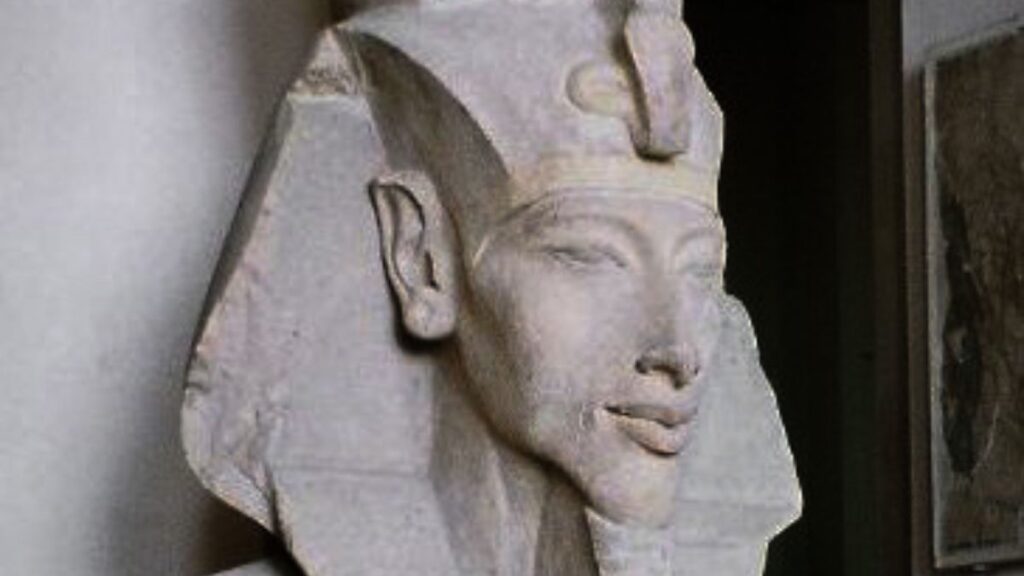 Akhenaton