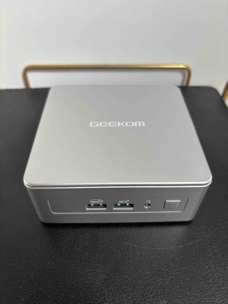 GEEKOM AE8 Mini PC