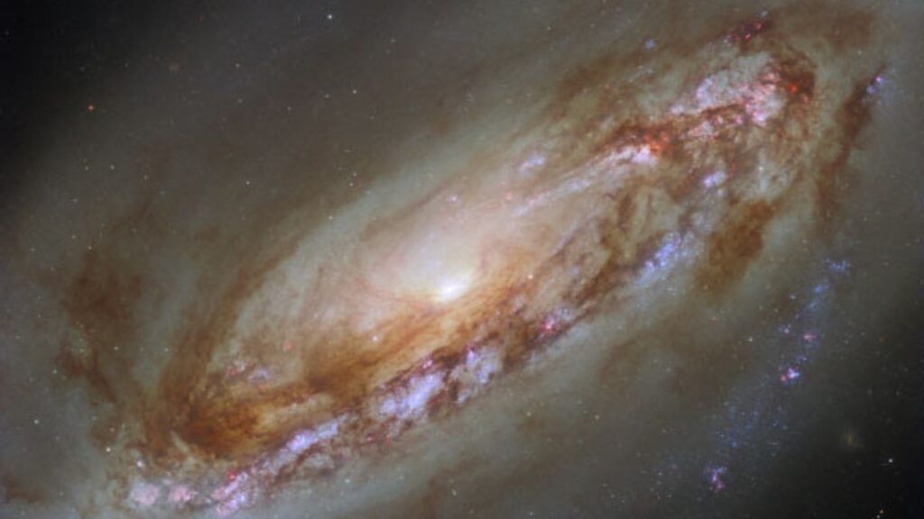 galaxie Messier 90