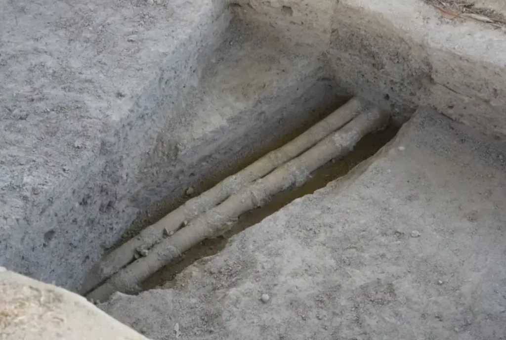 Tuyaux en céramique de 1 500 ans découverts dans le système d’approvisionnement en eau de la ville fortifiée de Mugtepa.