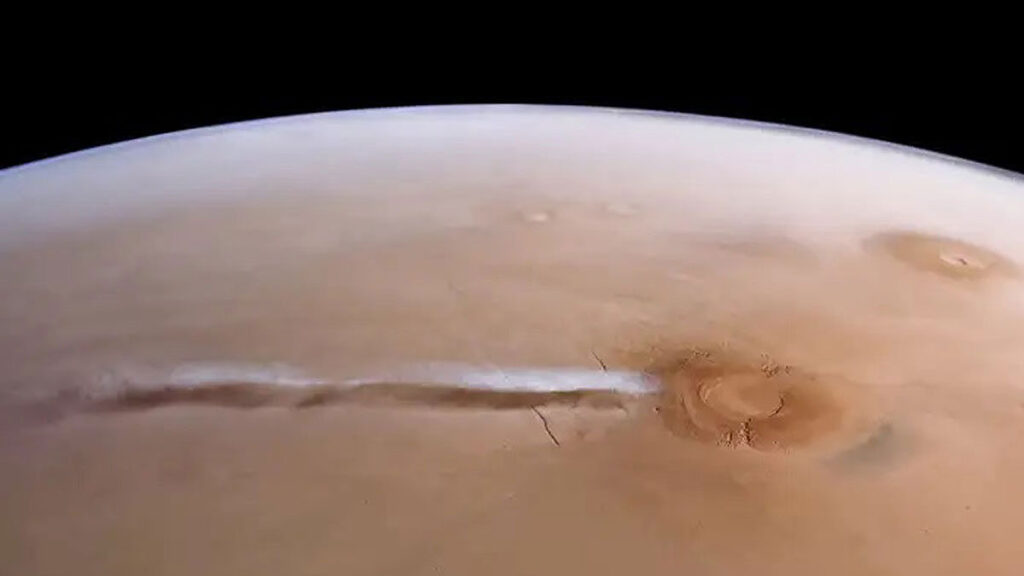 Nuage géant de Mars