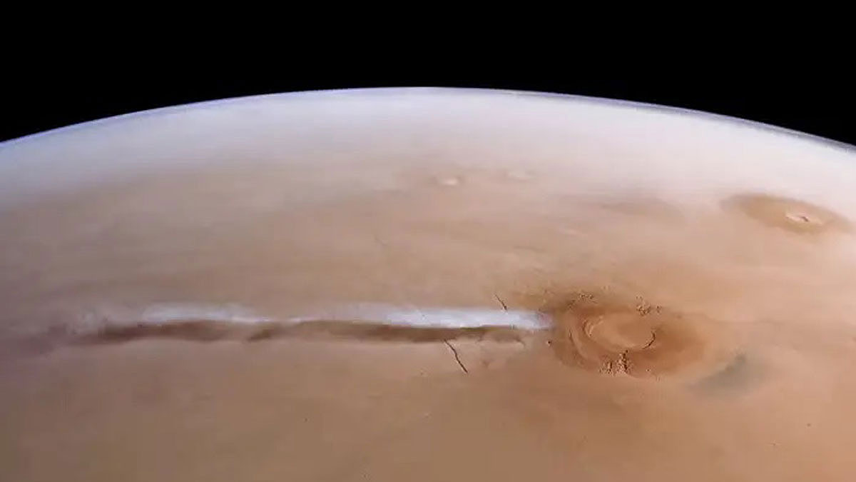 Nuage géant de Mars