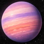 Vue stylisée d’une géante gazeuse rose et violette flottant dans l’espace, sur fond d’étoiles.