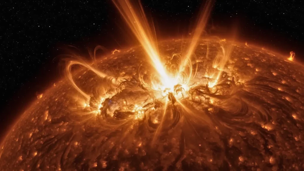 Éruption solaire intense à la surface du Soleil avec éjection de masse coronale et lignes de champ magnétique en fusion