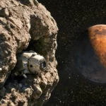 Un vaisseau spatial se glisse à l’abri d’un immense astéroïde rocheux, avec Mars visible au loin dans l’espace.
