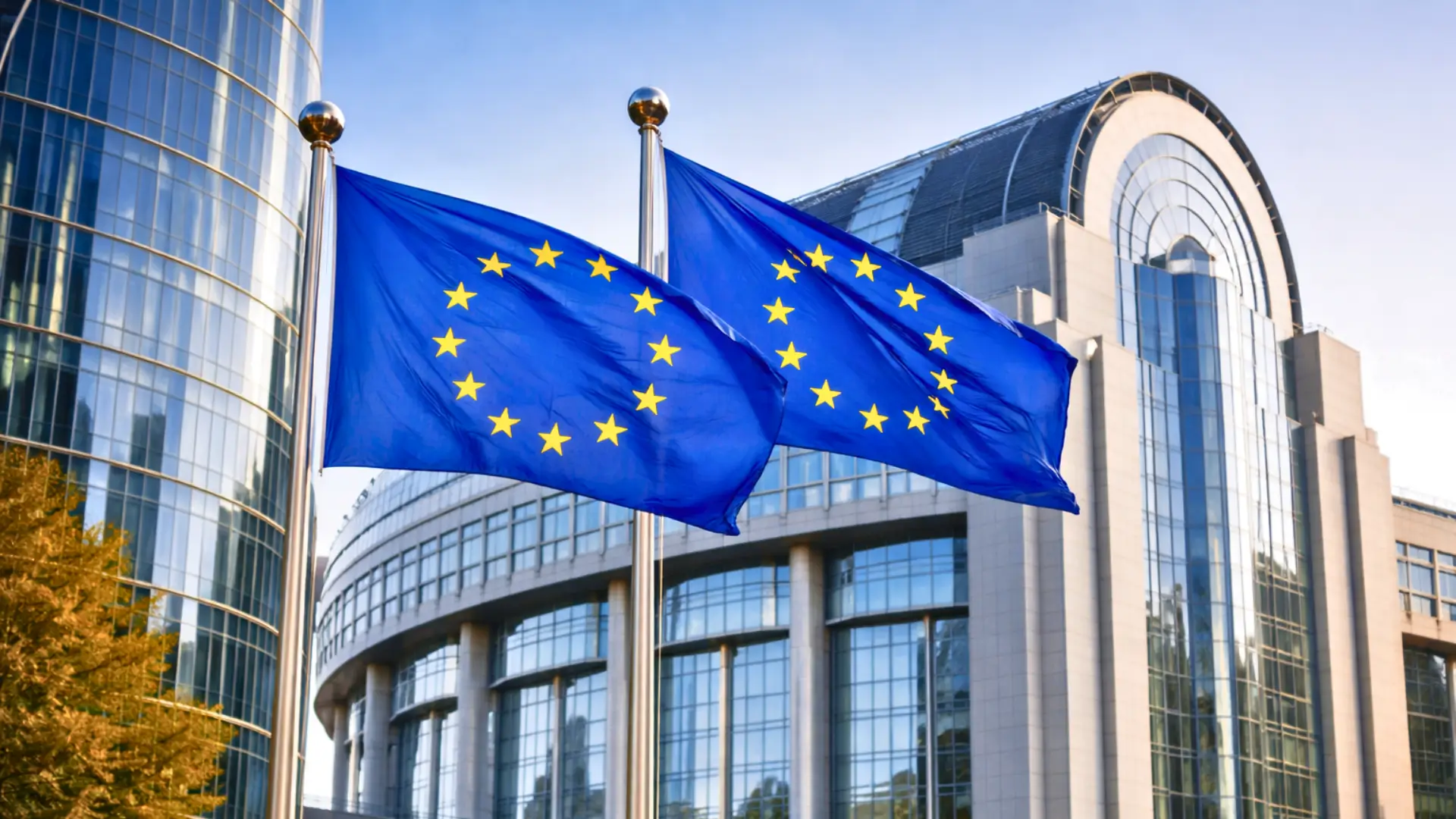 Drapeaux de l’Union européenne devant le Parlement européen à Bruxelles