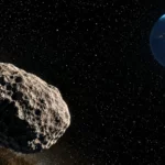 Astéroïde rocheux passant à grande distance de la Terre dans l’espace, sur fond d’étoiles.